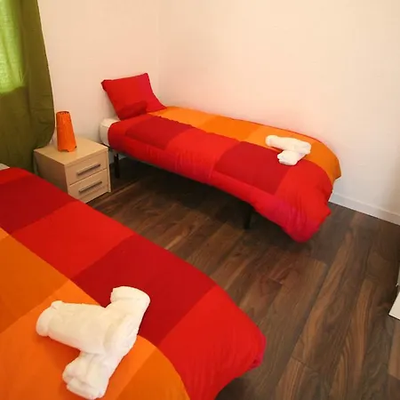 Near Clot & Sagrada Familia Apartment Barcelona Exterior photo